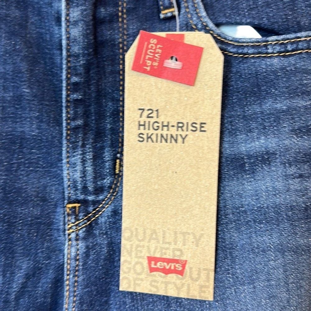 NWT Levis Women's 721 High Rise Skinny Jeans L30 in Blue Size 28x30 - Picture 3 of 8